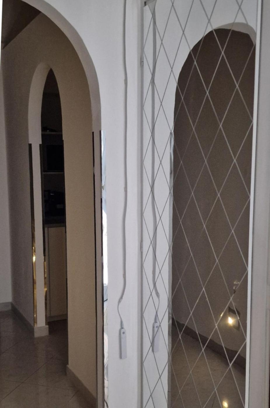 Cinzia'S House Of Mirrors Apartman Pisa Kültér fotó